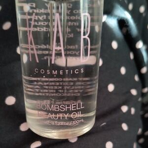 KAB Cosmetics Bombshell Beauty Oil - Clear